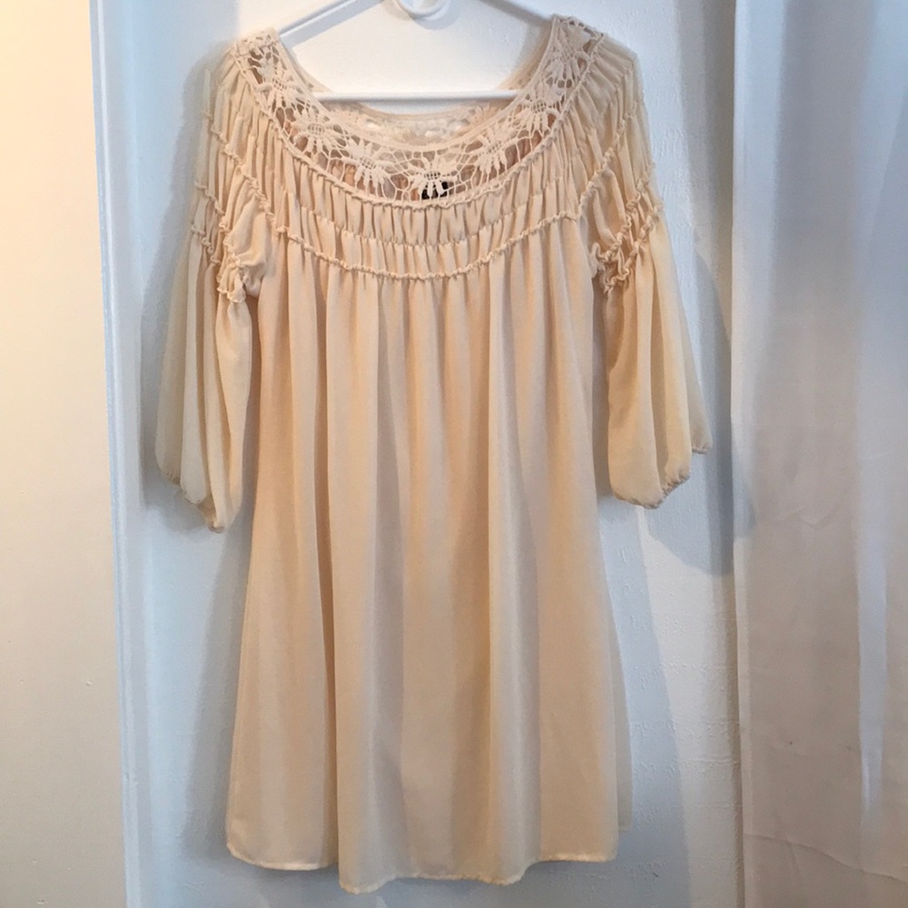 HeartSoul Creme Mid Sleeve Dress